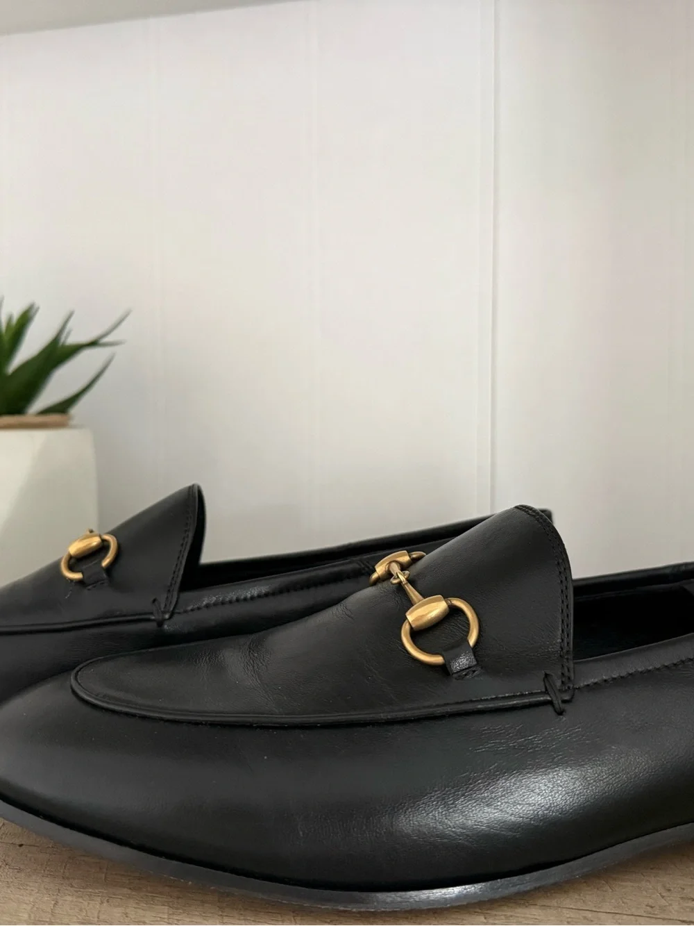 Like New Black Gucci Jordaan Loafers (Men’s sz 9/Women’s sz 10)